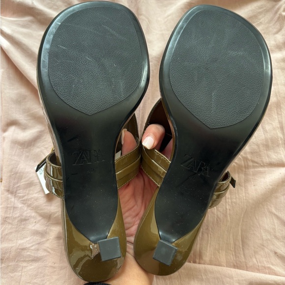 Zara Heeled Sandals with Buckle - Picture 4 of 4